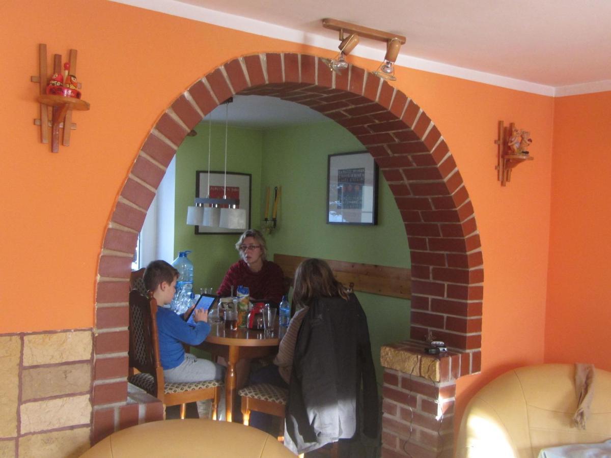Spacious Holiday Home In Stara Kamienica With Pond Zewnętrze zdjęcie