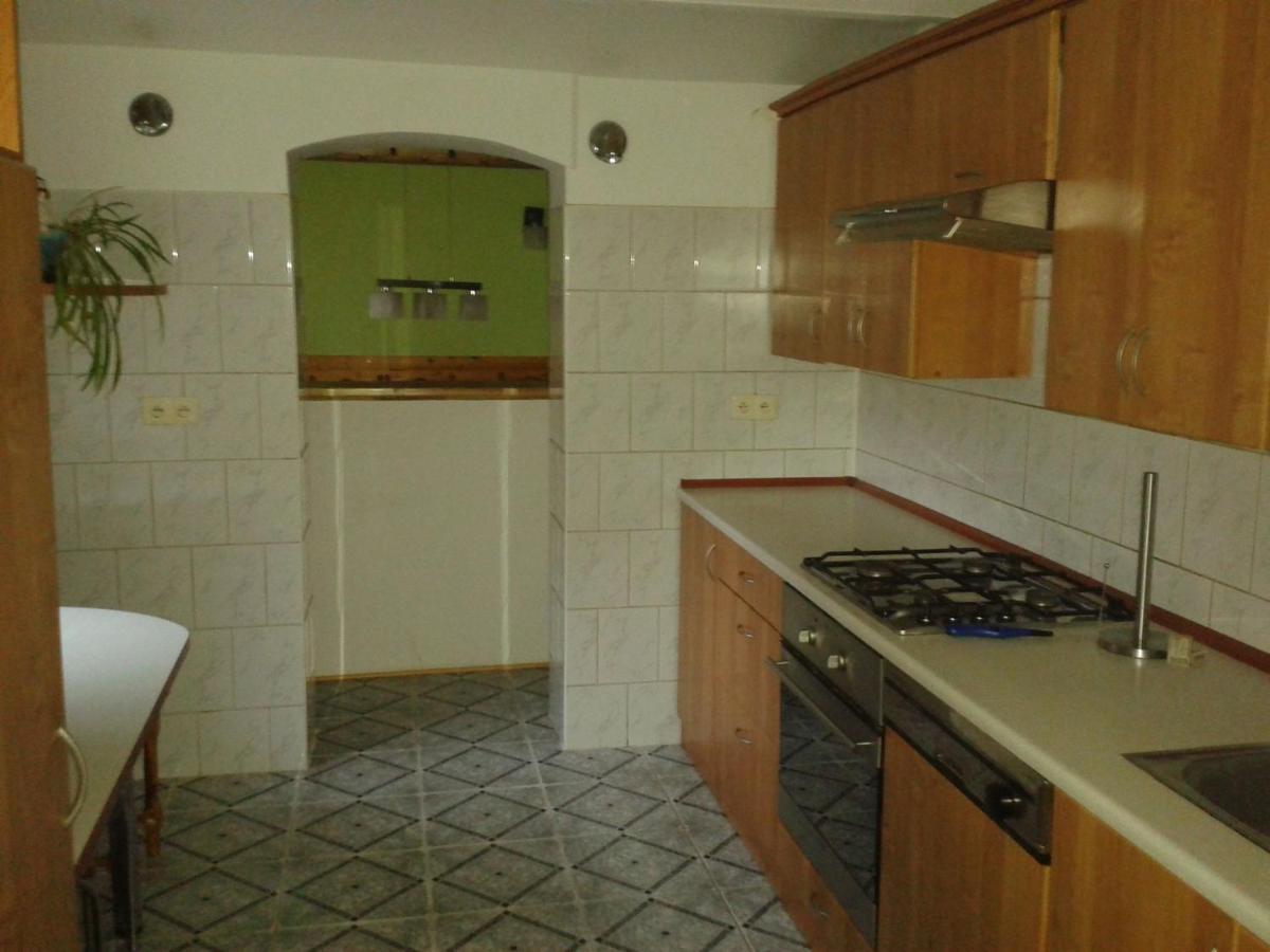 Spacious Holiday Home In Stara Kamienica With Pond Zewnętrze zdjęcie